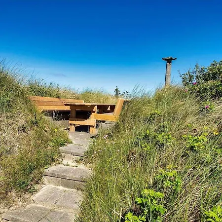 Ve079-vejers-strand-magevej-8-d-st *